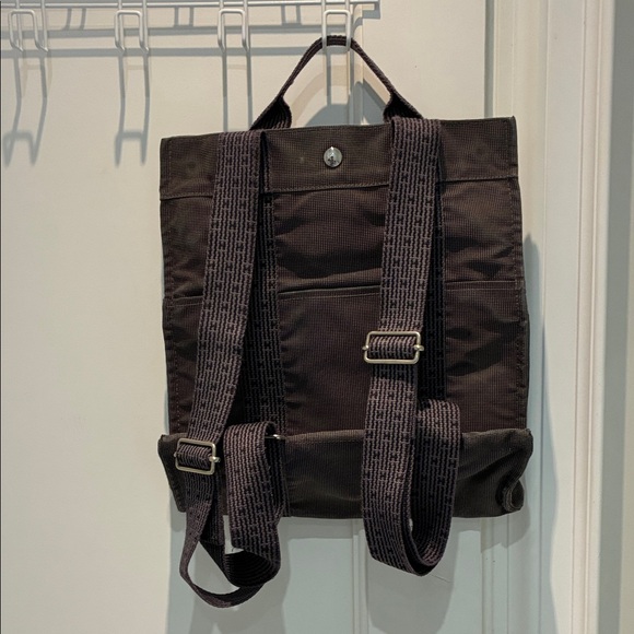 Hermès Her Line MM Backpack 👝 - Picture 6 of 13